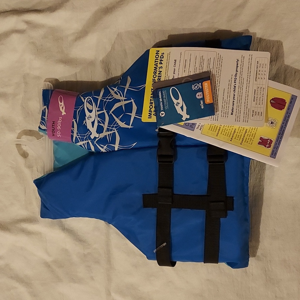 NWT exxel youth life vest